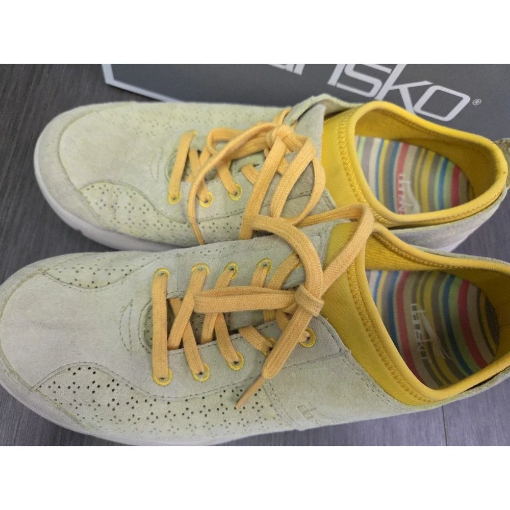 Dansko Elise Suede Shoes Womens 39 US 8.5 Green Slip Resistant Lace Up Sneakers